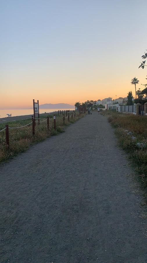 林孔-德拉维多利亚Apartamento Atico A 50 Metros De La Playa Will公寓 外观 照片